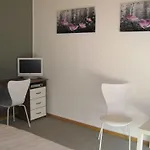 Oda ve Kahvaltı Rheiderland 4*